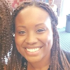 Meet your Posher, Ayesha